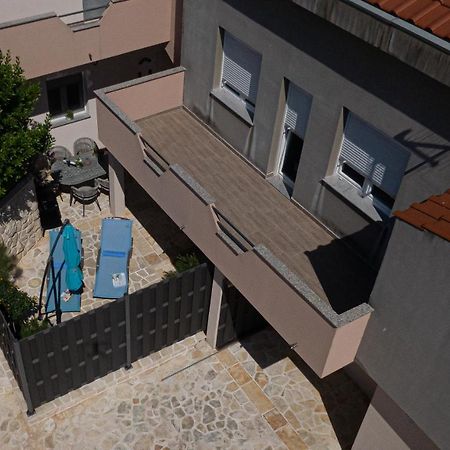 Apartment Stela - Private Terrace & Parking Zadar Bagian luar foto